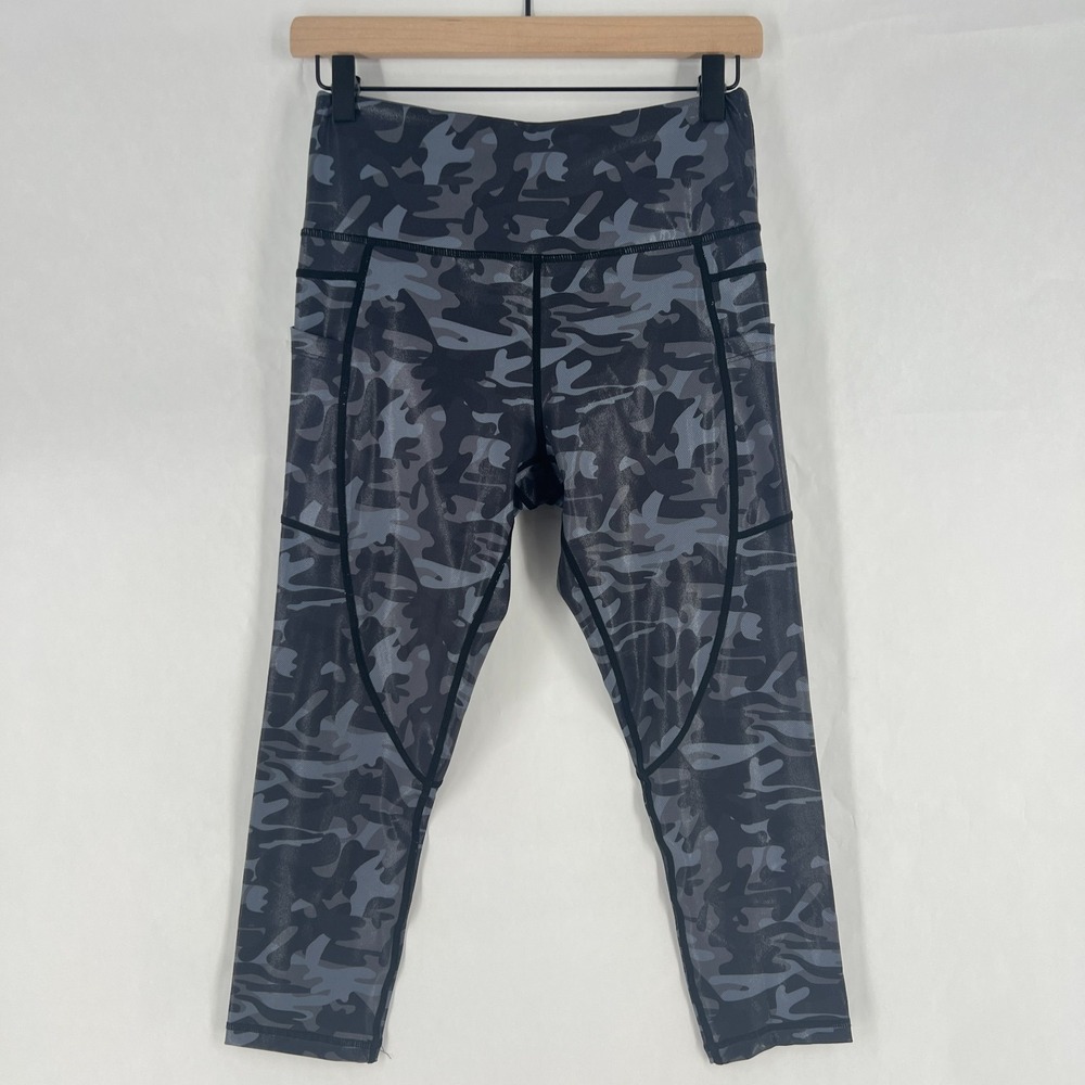 Zyia Active Capri Leggings Womens 6-8 Gray Camouflage High Rise Performance